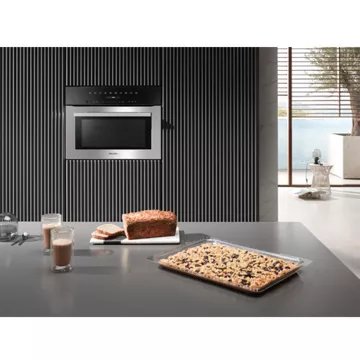 Four encastrable 							MIELE				H 7140 BM