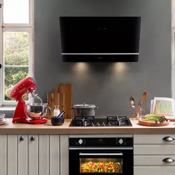 Hotte décorative murale inclinée							SMEG				KV28N