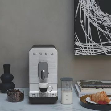 Expresso Broyeur							SMEG				BCC13BLMEU