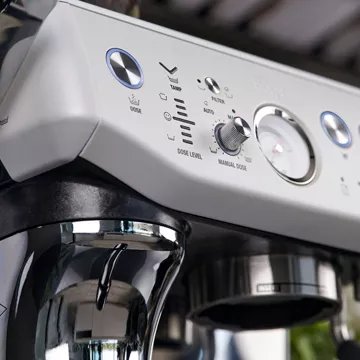 Expresso broyeur							SAGE APPLIANCES				the barista express impress blanc sel de