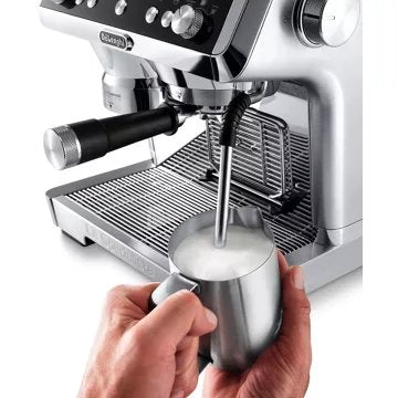 Expresso avec broyeur intégré							DELONGHI				Specialista Prestigio EC9355.M 2.0 inox