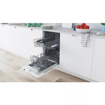 Lave vaisselle encastrable 							INDESIT				DSIO3T224CE